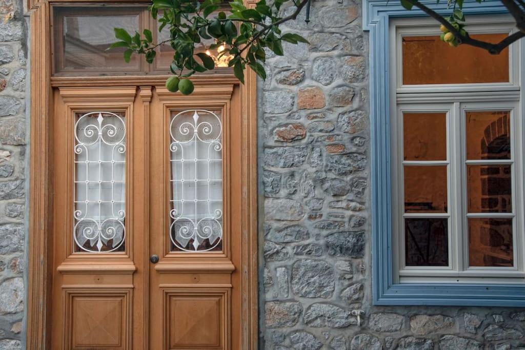 Mansion Eugenie Villa Хидра Екстериор снимка